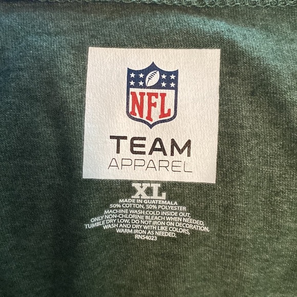 Green Bay Packers Tee Size XL. Free matching earrings with purchase - Picture 6 of 6